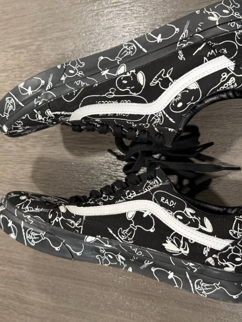 Vans x Peanuts Snoopy Old Skool Men 10.5 Women 12 Black White 2017 Rare - Picture 5 of 6